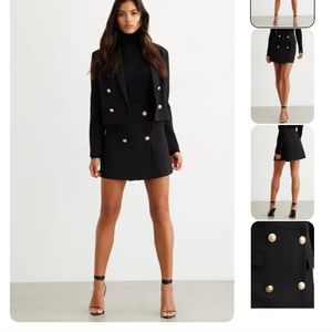 SOLD - Black cropped blazer metal buttons